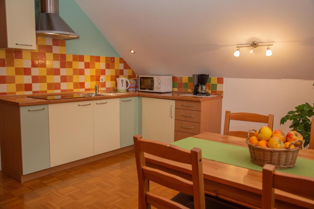 Apartments Rozic Bohinj Bagian luar foto